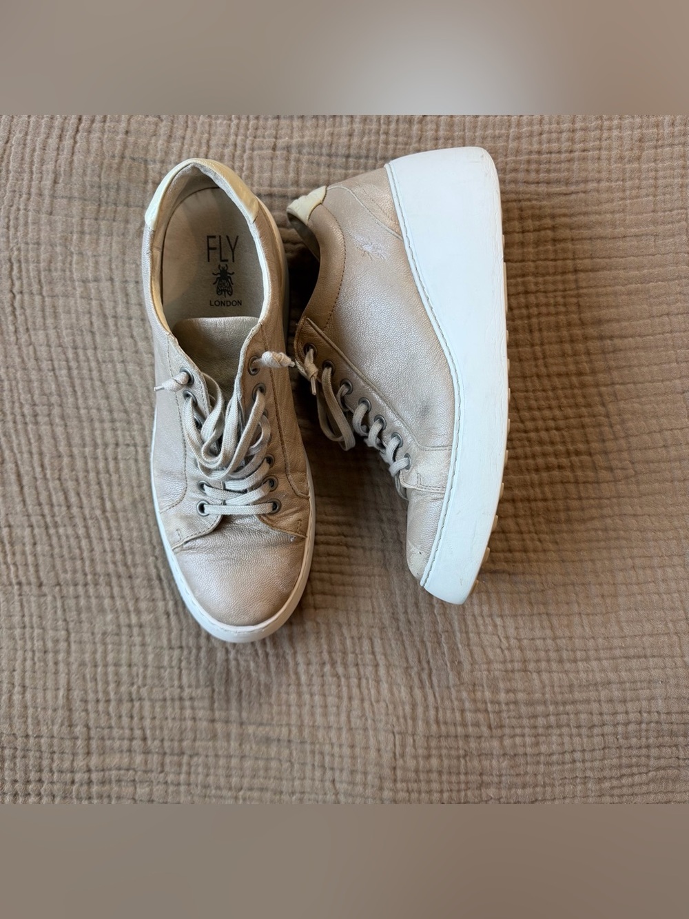 Women’s fly London size 10